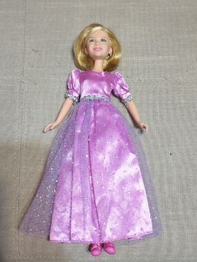 Mary Kate or Ashley Olsen Twins Doll